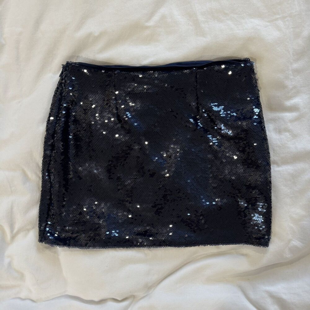 mango sequin mini skirt navy blue size small pre owned great condition